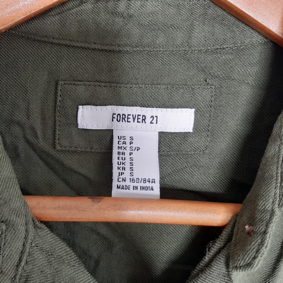 Forever 21 Olive Button Down Blouse size S - Picture 2 of 3